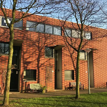 Aan Het Plantsoen Hébergement de vacances *