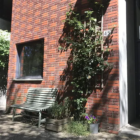 בית נופש Aan Het Plantsoen אמסטרדם